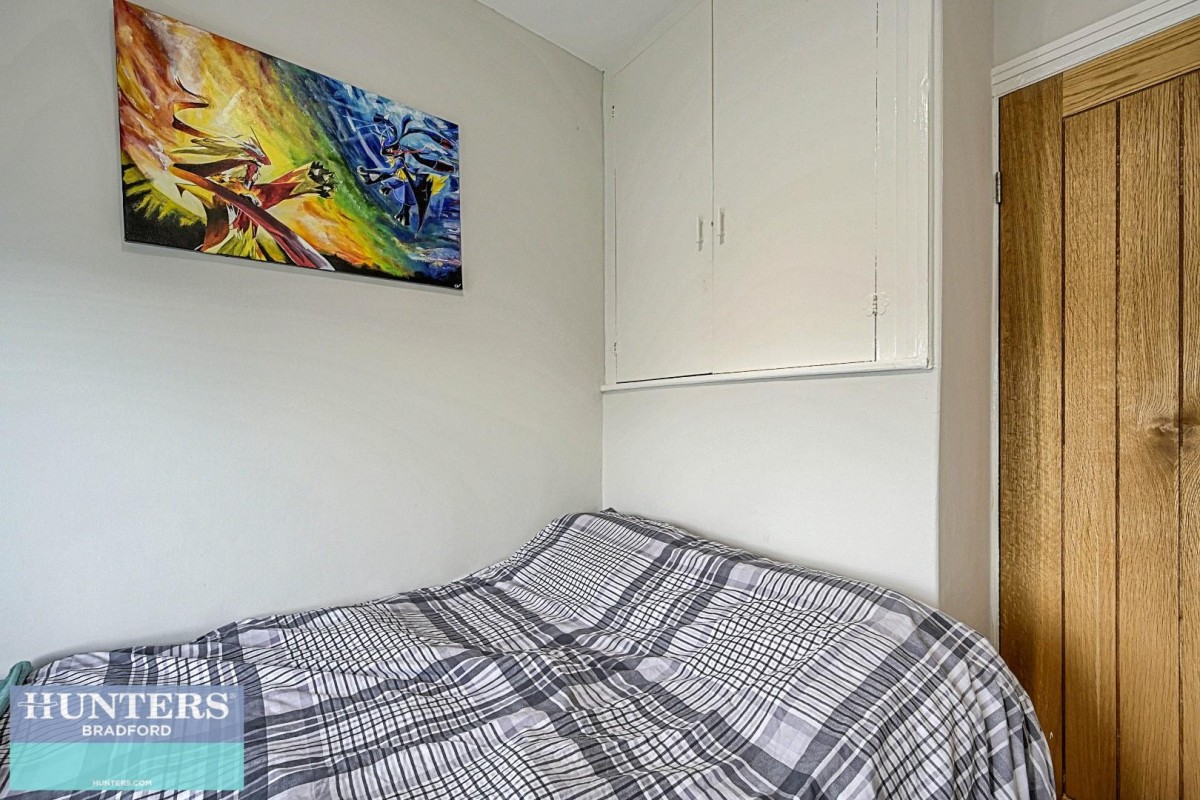 Briggs Avenue Bradford, West Yorkshire, BD6 3AY