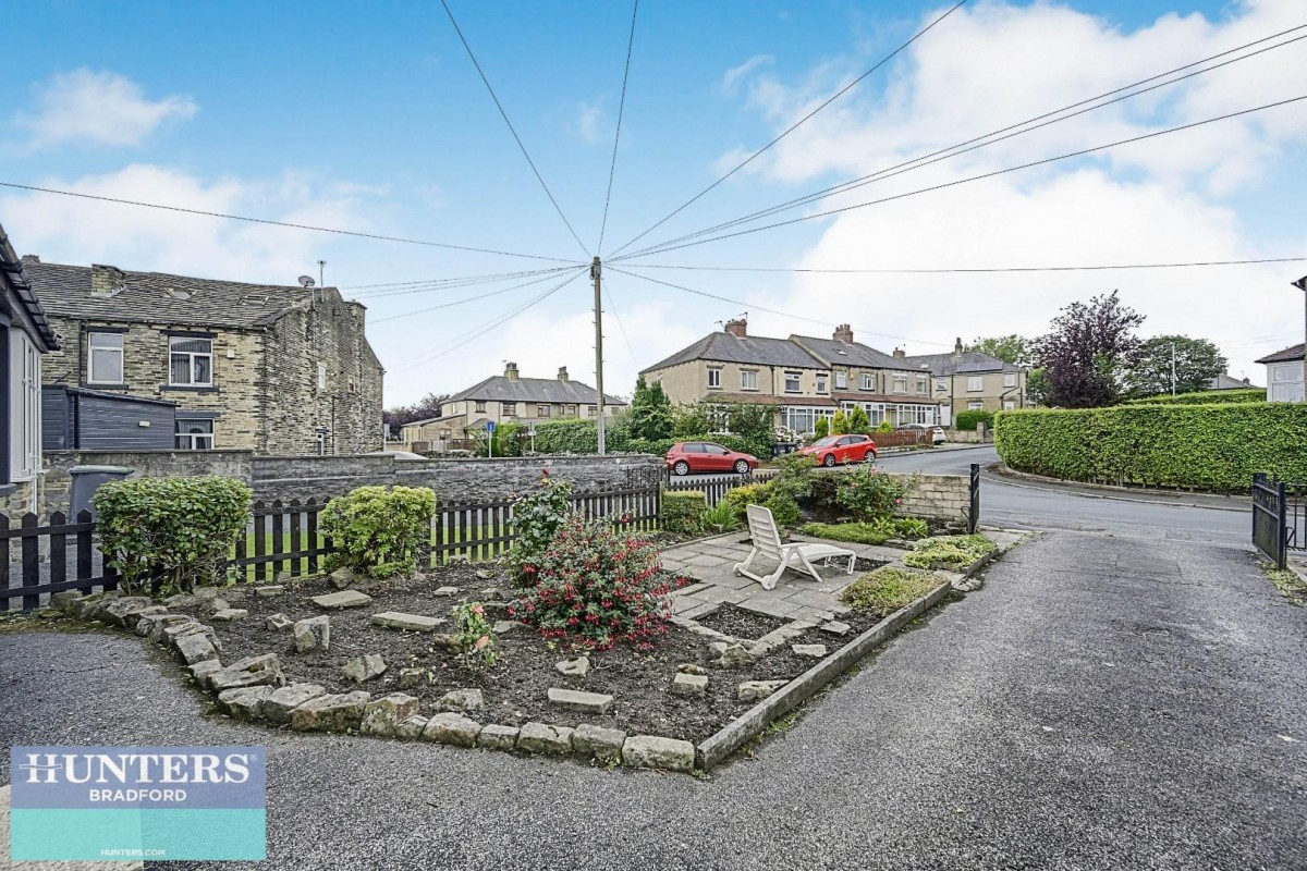 Briggs Avenue Bradford, West Yorkshire, BD6 3AY