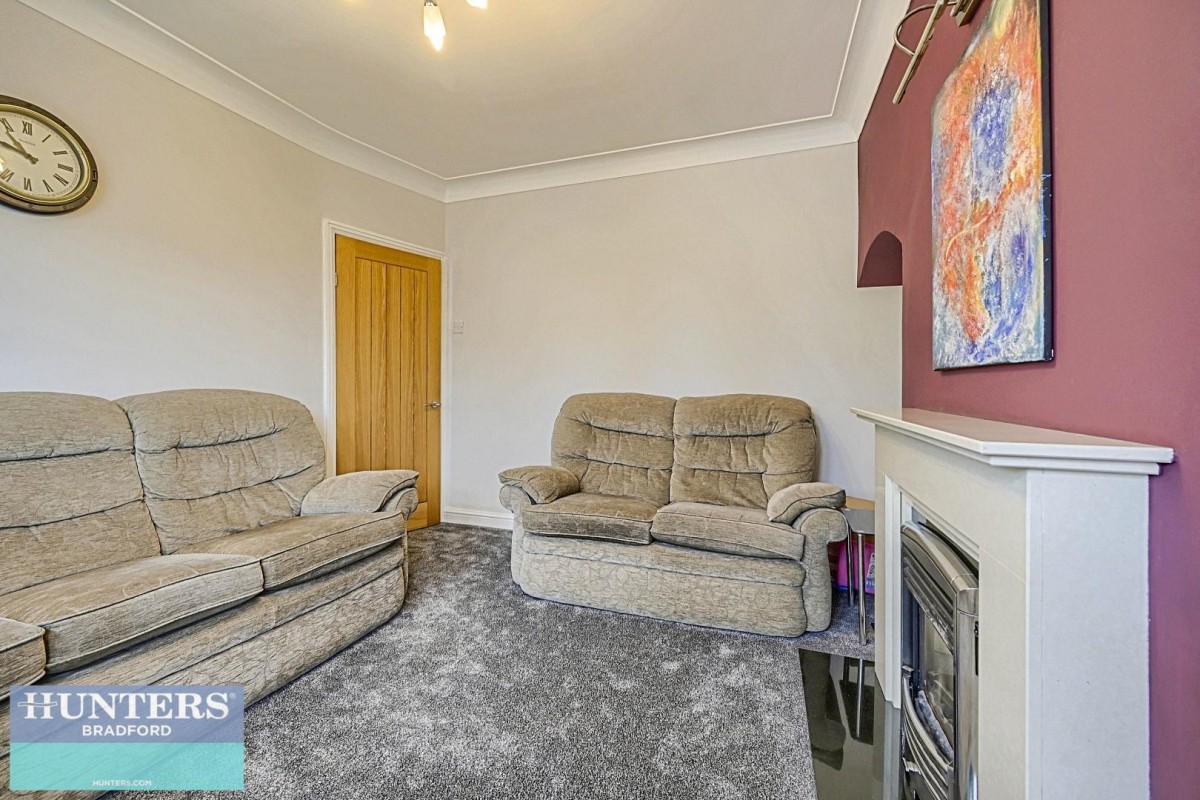 Briggs Avenue Bradford, West Yorkshire, BD6 3AY