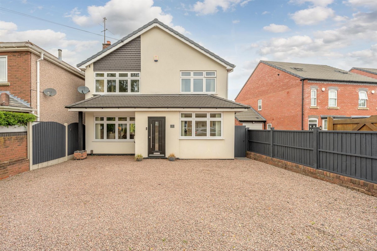 Hopyard Lane, Lower Gornal, DY3 2XG