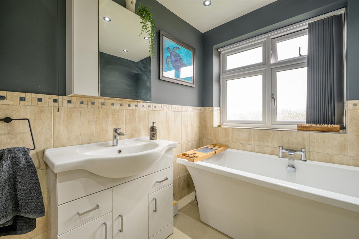 Hopyard Lane, Lower Gornal, DY3 2XG