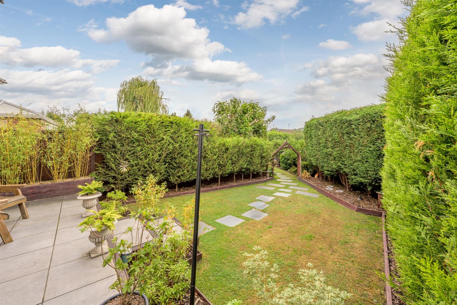 Hopyard Lane, Lower Gornal, DY3 2XG