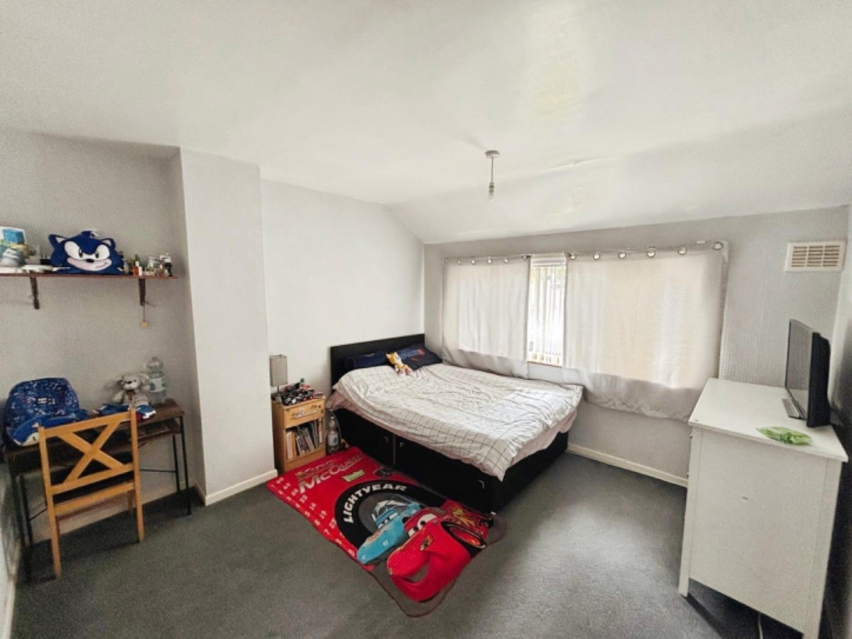 Harport Road, Redditch, B98