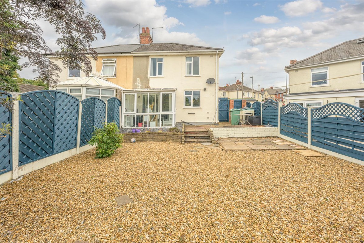 Yew Tree Road, Dudley, DY2 0LG
