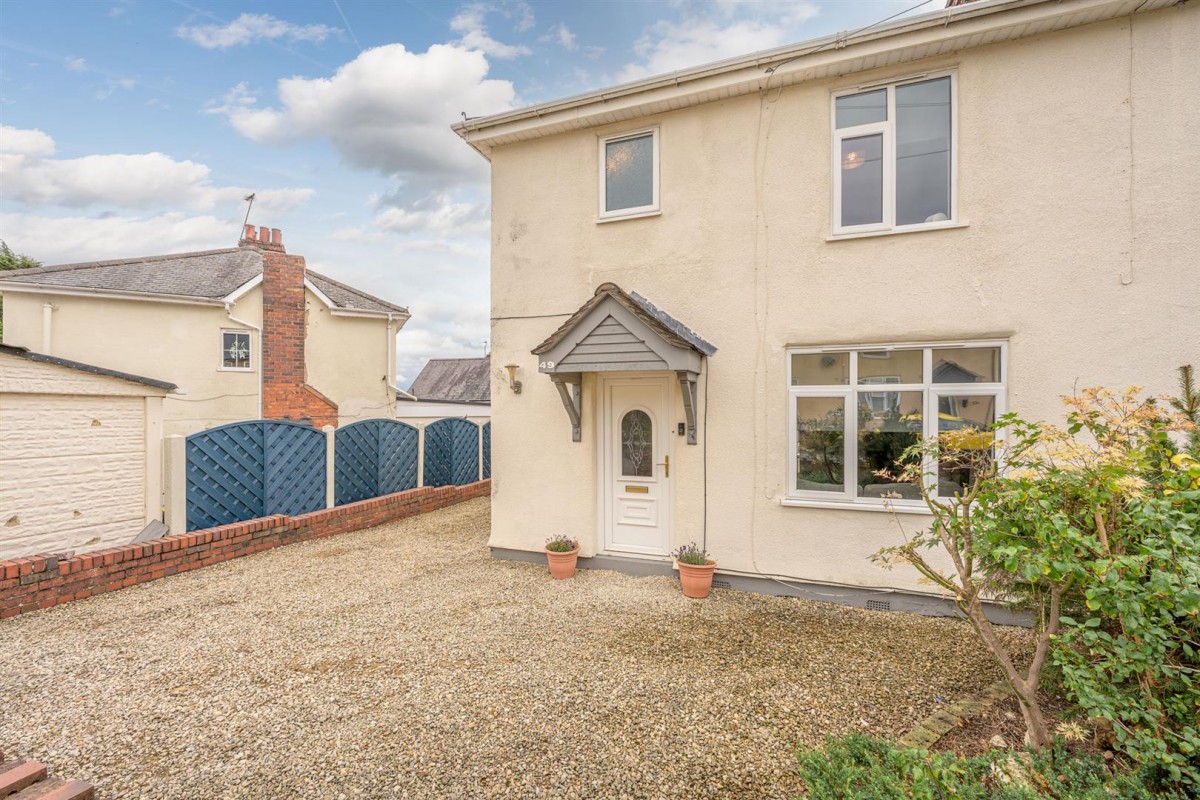 Yew Tree Road, Dudley, DY2 0LG