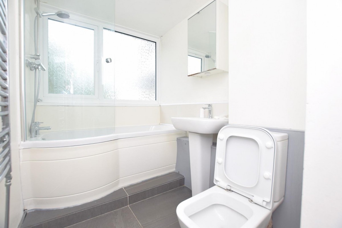 The Ridings, Romford Road, Chigwell, IG7