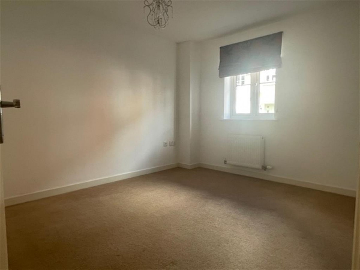 Stanier Road, Mangotsfield, Bristol, BS16 9QP
