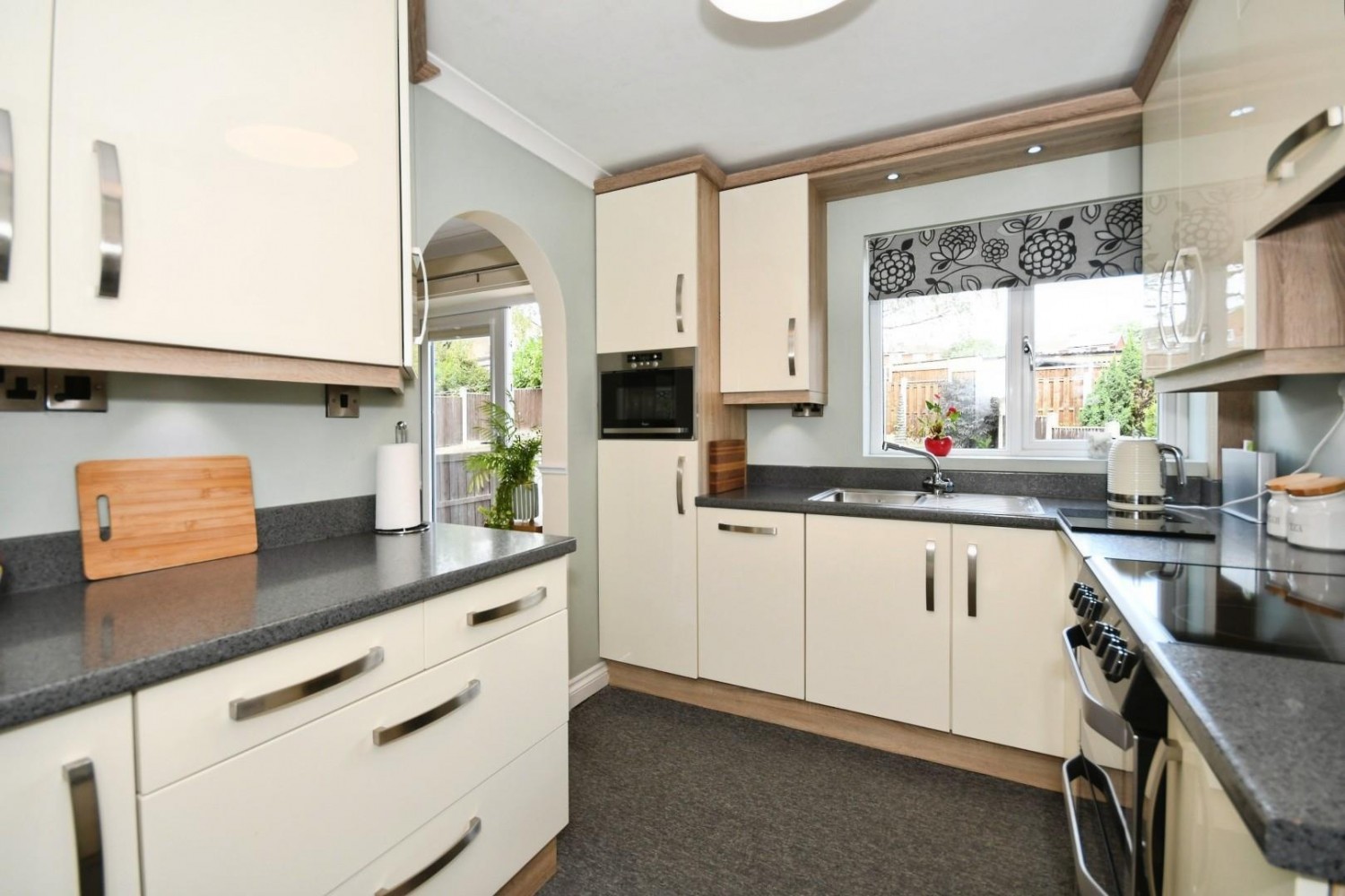 Skelwith Close, Dunston, Chesterfield, S41 8JG