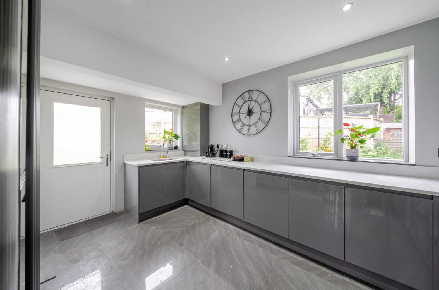 Raynel Approach , Cookridge, LS16