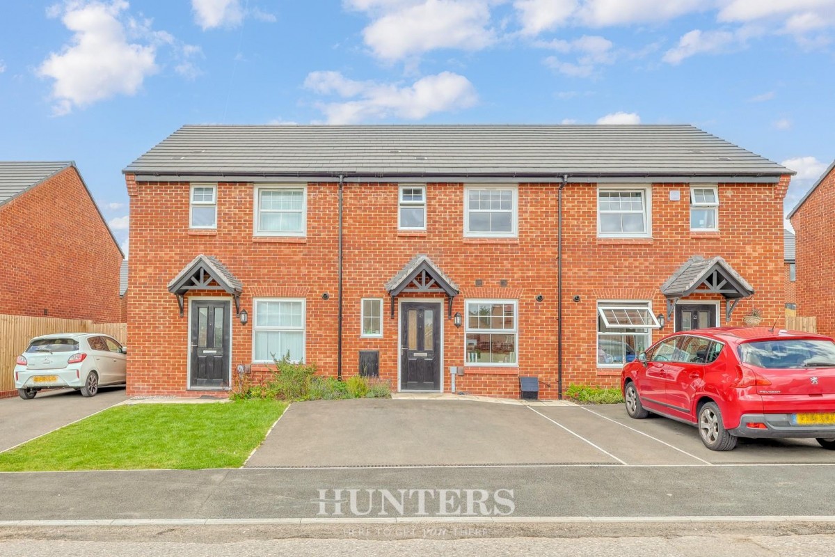 Watt Drive, Middleton M24