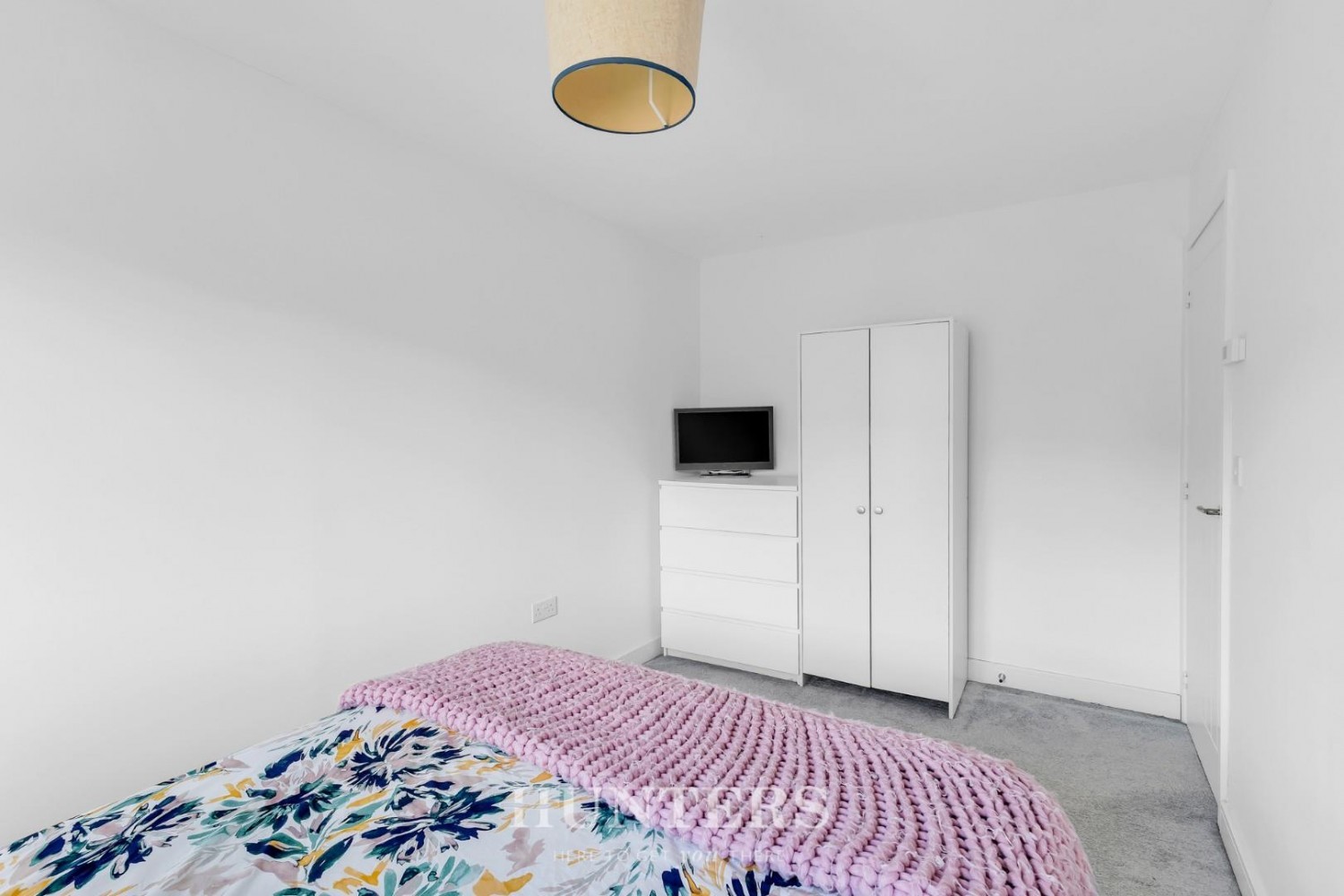 Watt Drive, Middleton M24