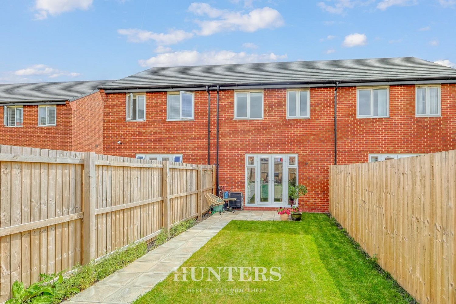 Watt Drive, Middleton M24