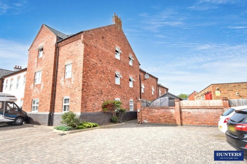 Cross Street, Wigston
