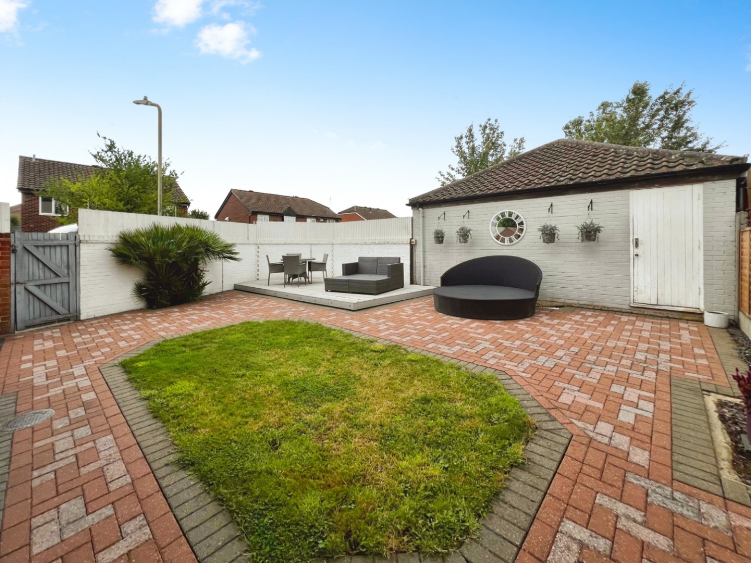 Essella Park Ashford