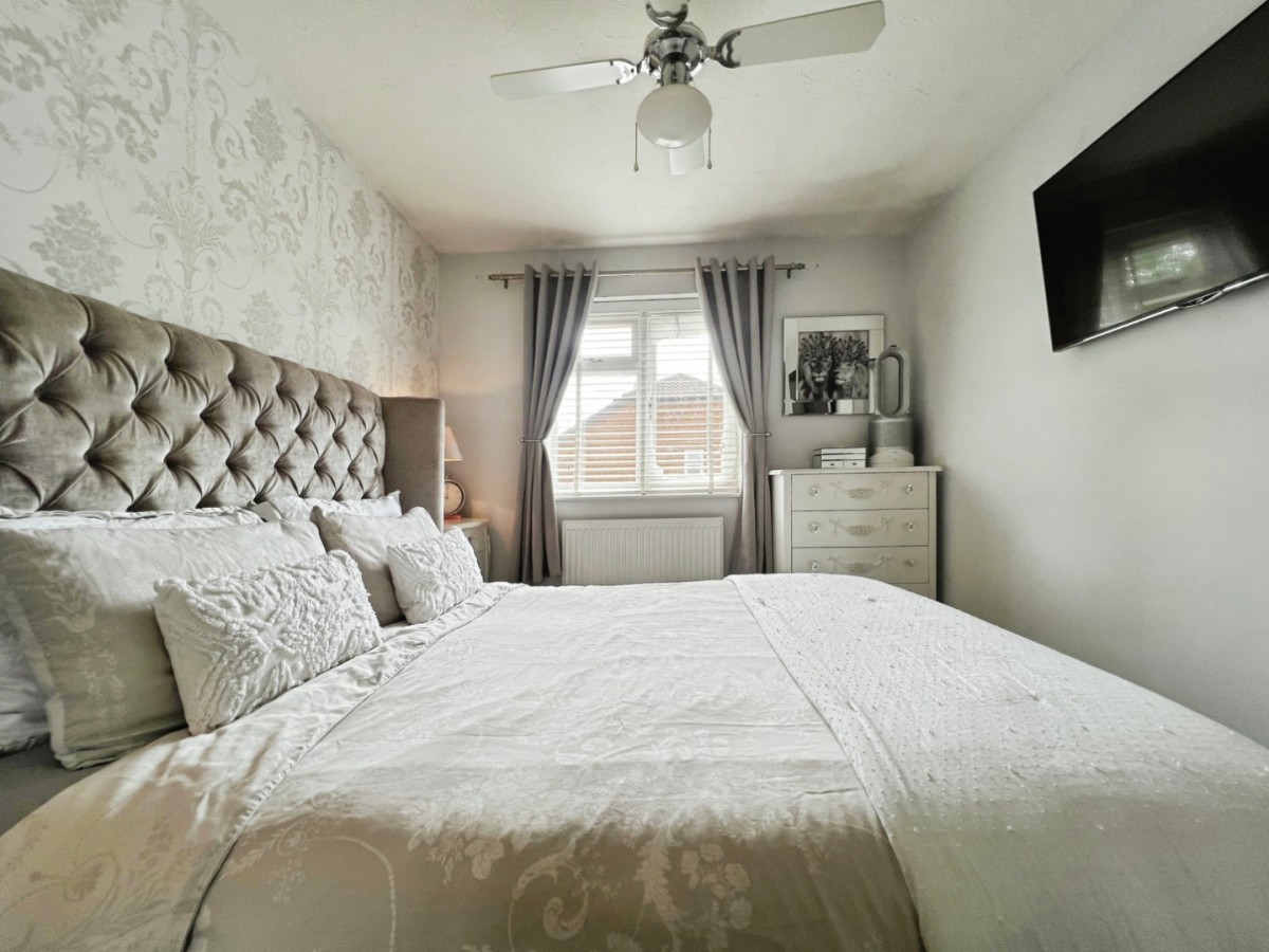 Essella Park Ashford