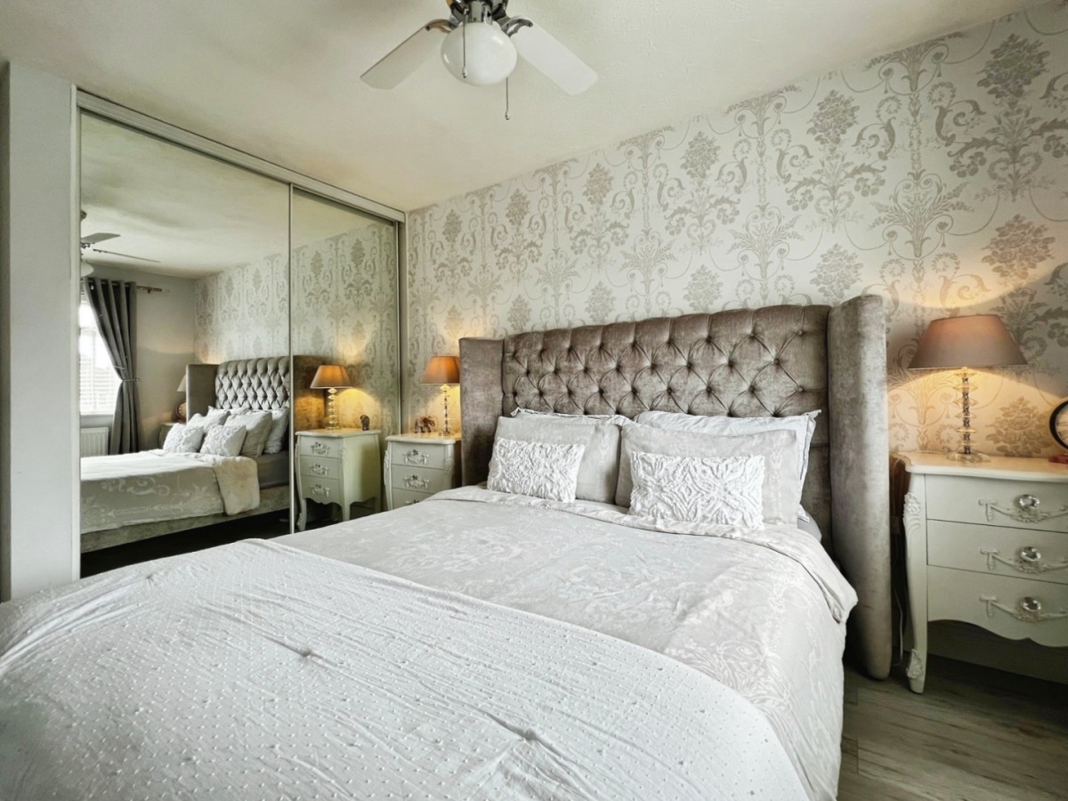 Essella Park Ashford