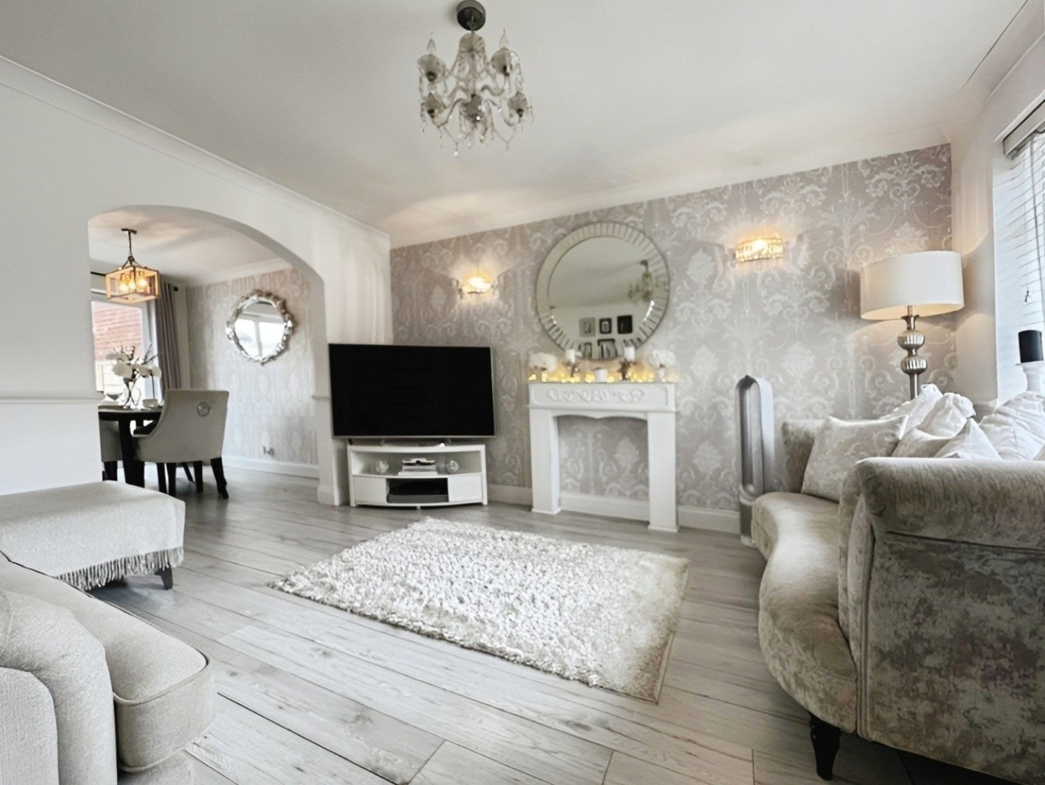 Essella Park Ashford