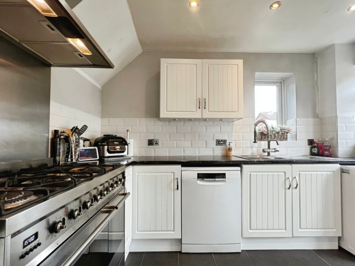 Essella Park Ashford