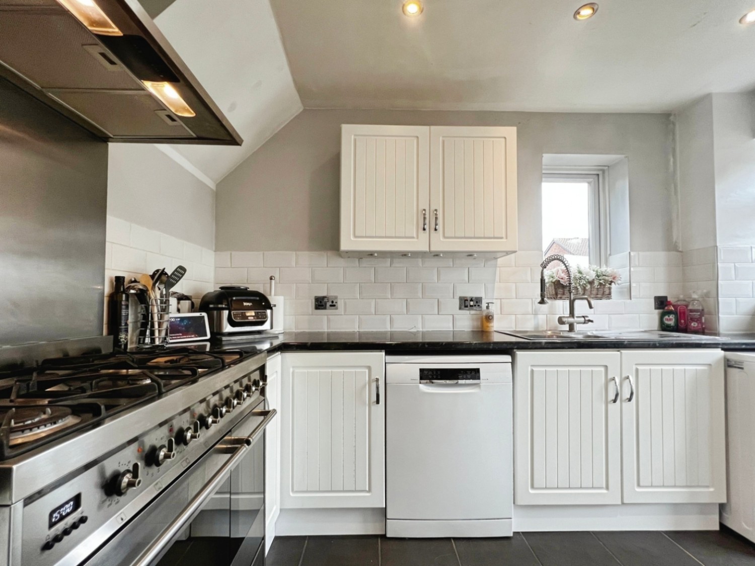 Essella Park Ashford