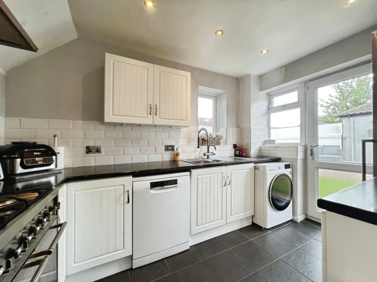 Essella Park Ashford