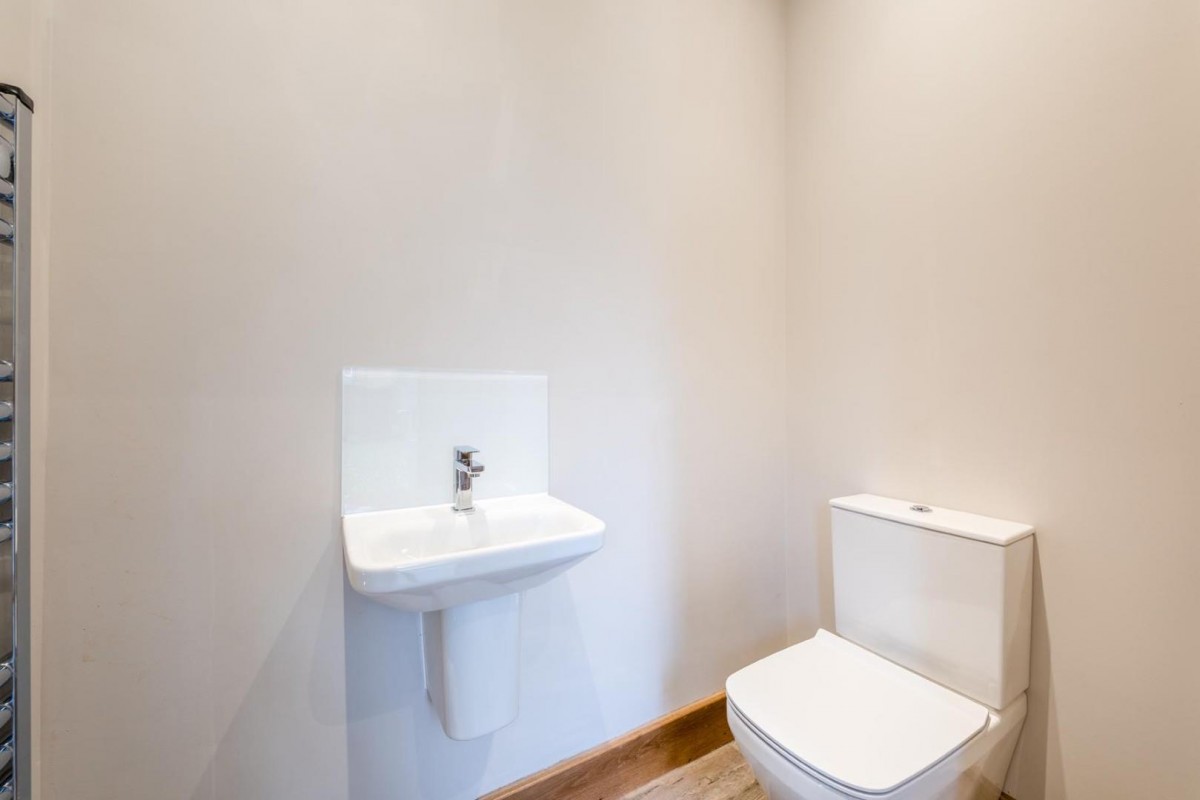 Springfield Road, Kings Heath, Birmingham, B14 7DX