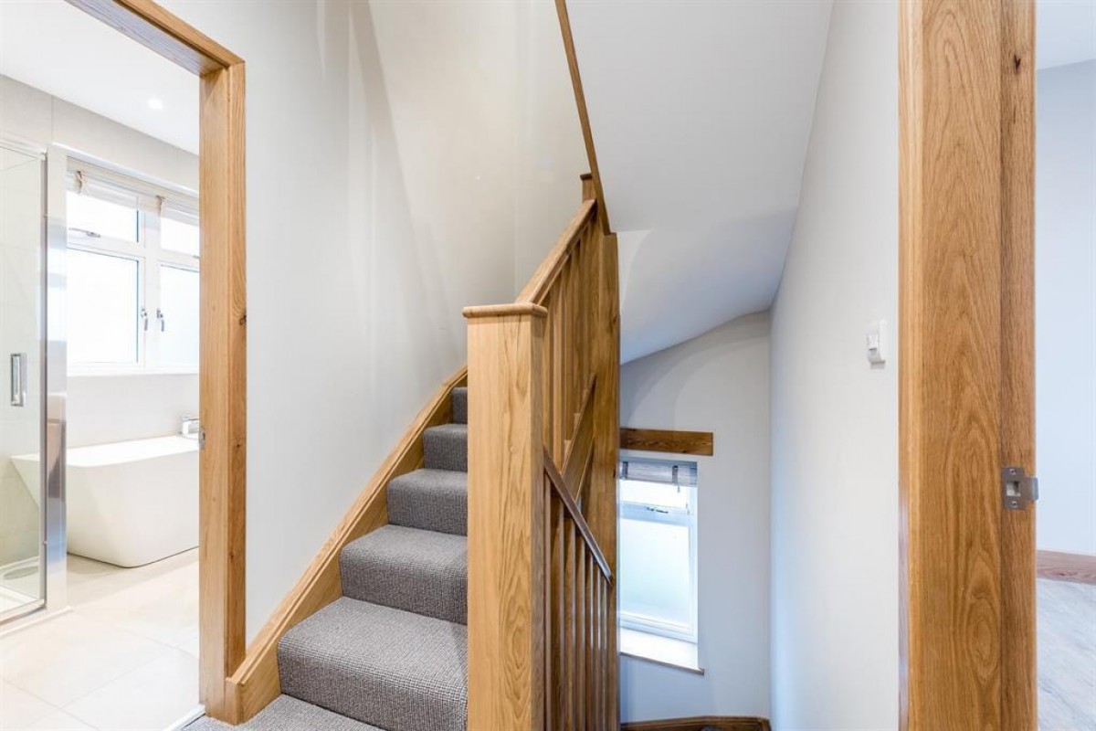 Springfield Road, Kings Heath, Birmingham, B14 7DX