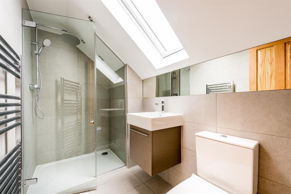 Springfield Road, Kings Heath, Birmingham, B14 7DX