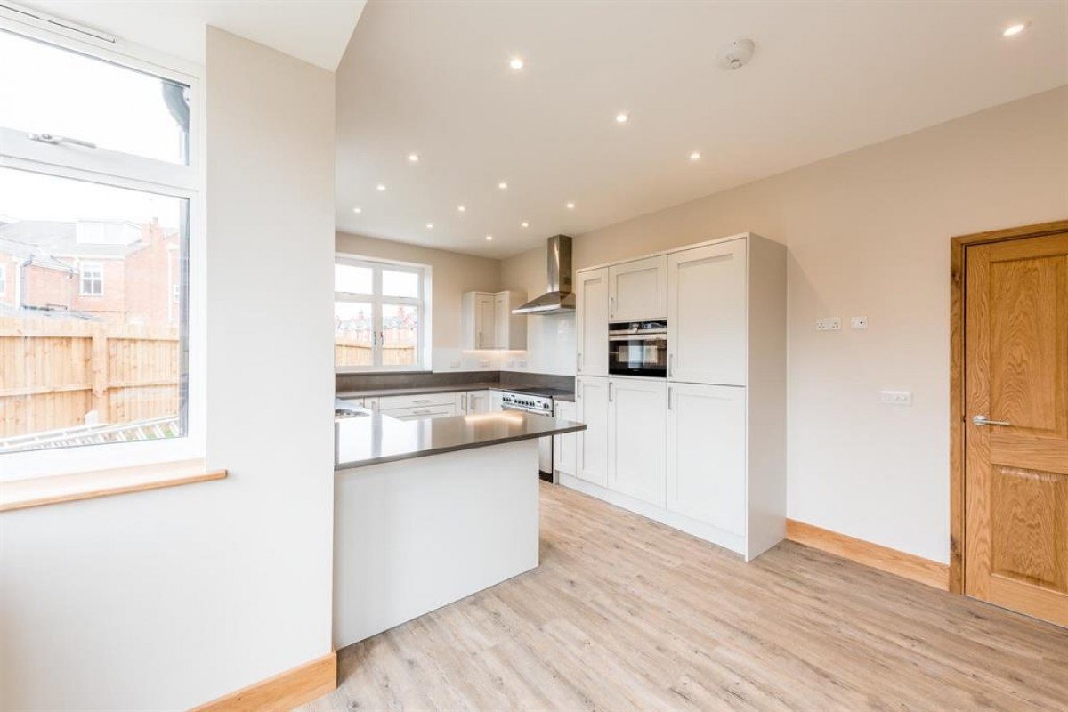 Springfield Road, Kings Heath, Birmingham, B14 7DX