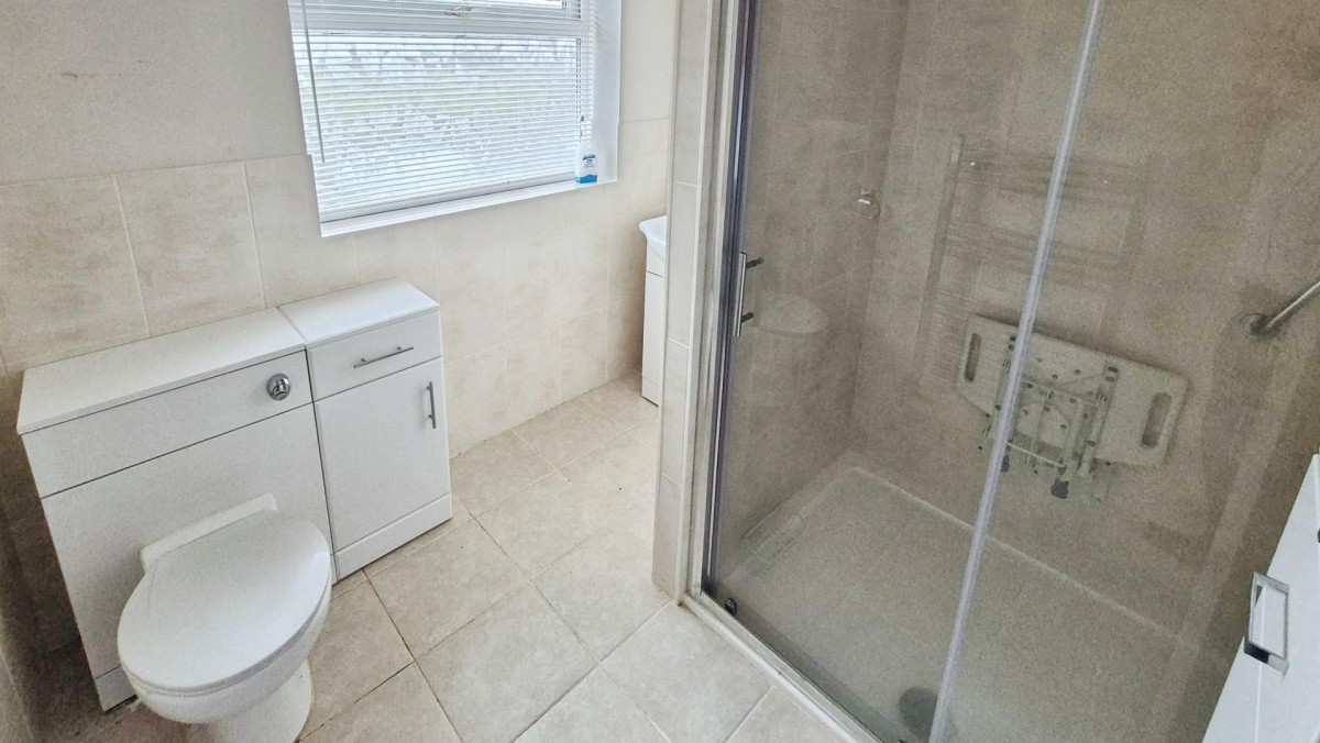 Whitehorse Road, Brownhills