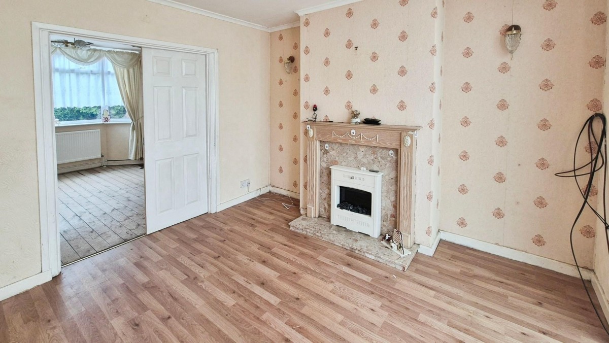 Whitehorse Road, Brownhills