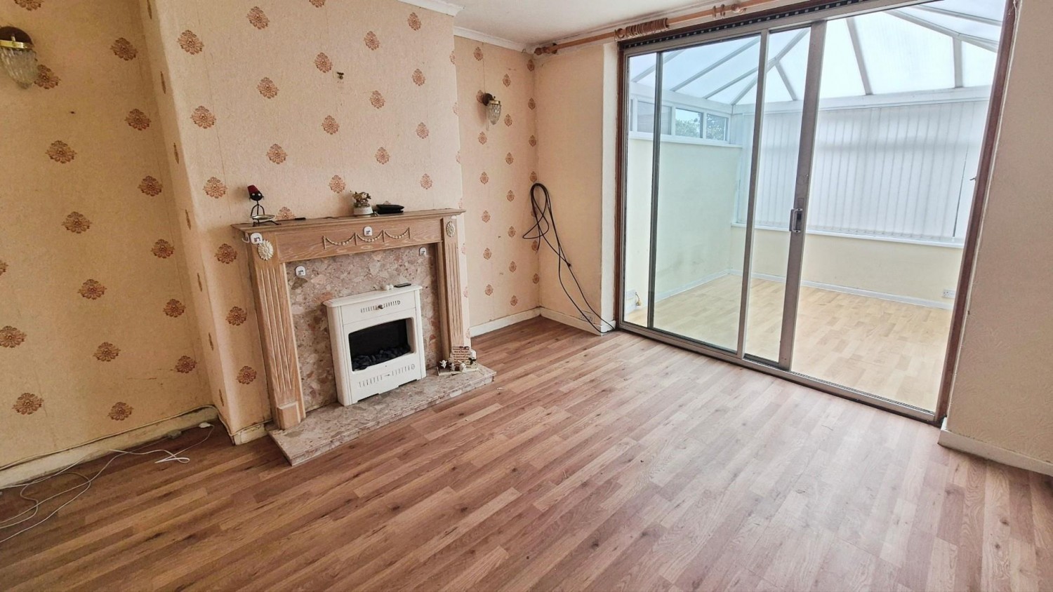 Whitehorse Road, Brownhills