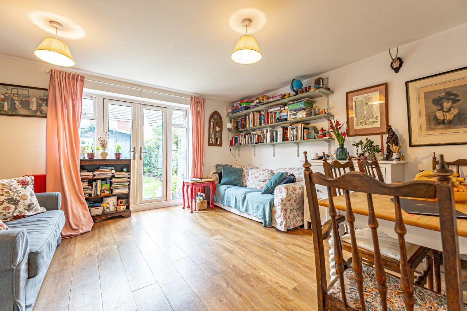 Veritas Grove, Leighton Buzzard