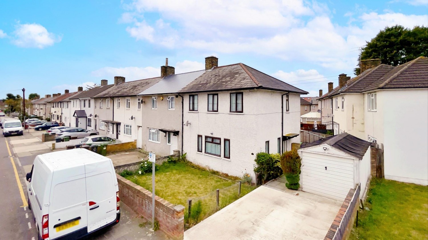 Greenway, Dagenham, RM8