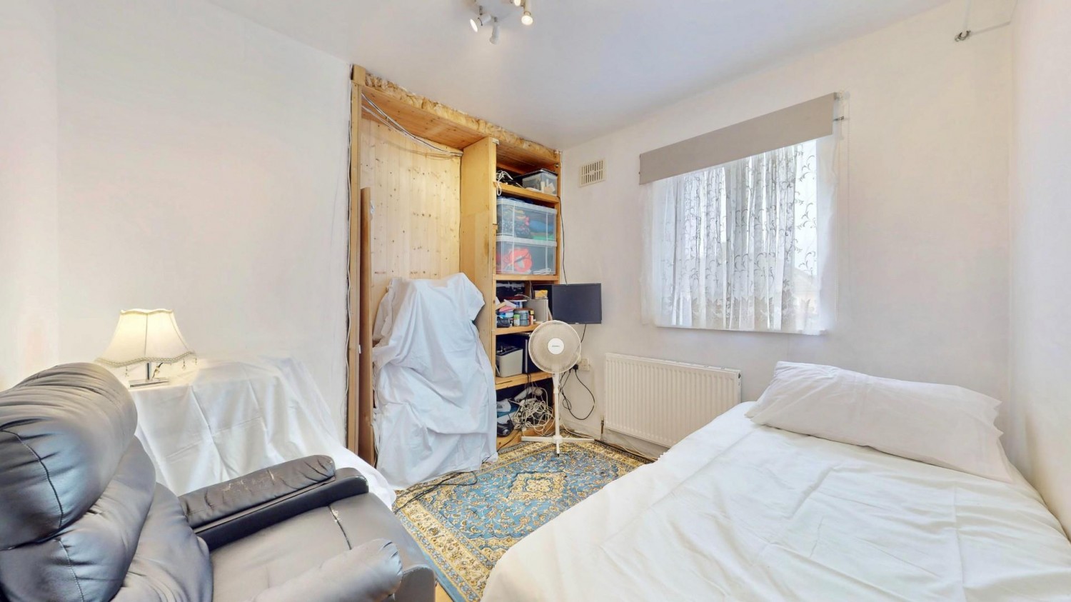 Greenway, Dagenham, RM8