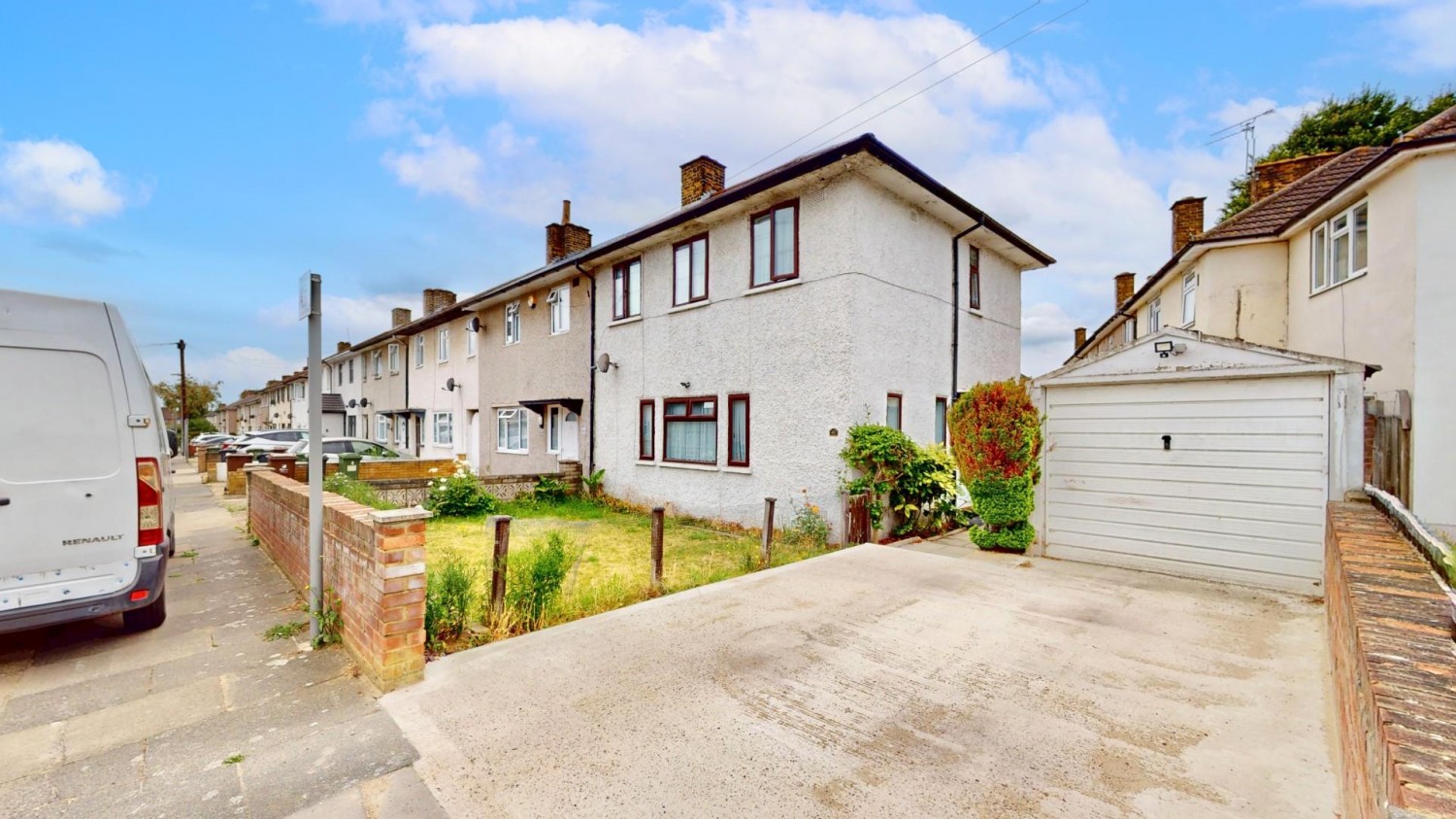 Greenway, Dagenham, RM8