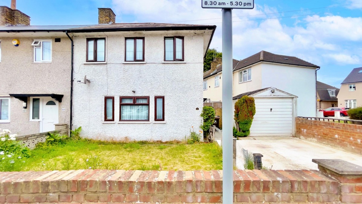 Greenway, Dagenham, RM8