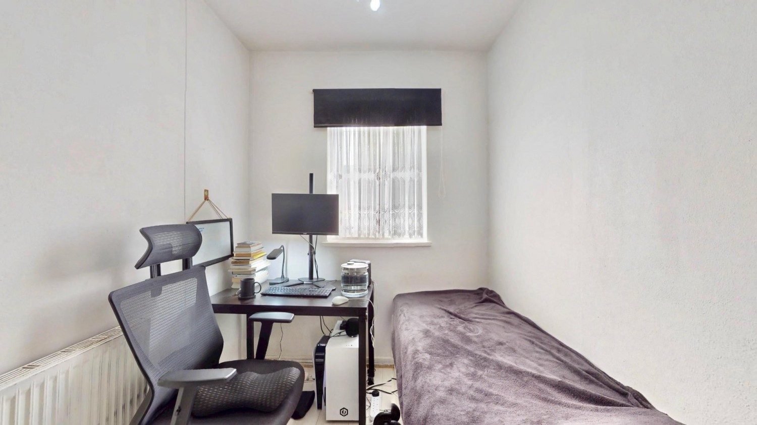 Greenway, Dagenham, RM8