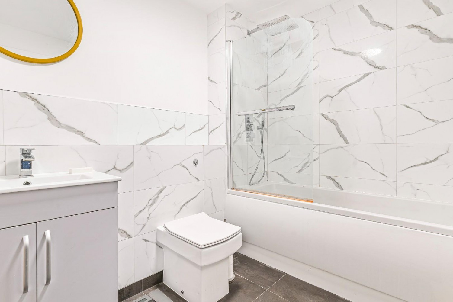 1 bedroom Flat for sale in Brockley Rise, London, SE23 1JG