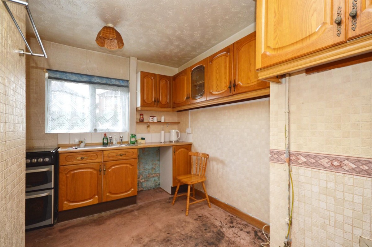 Gullon Walk, Bristol