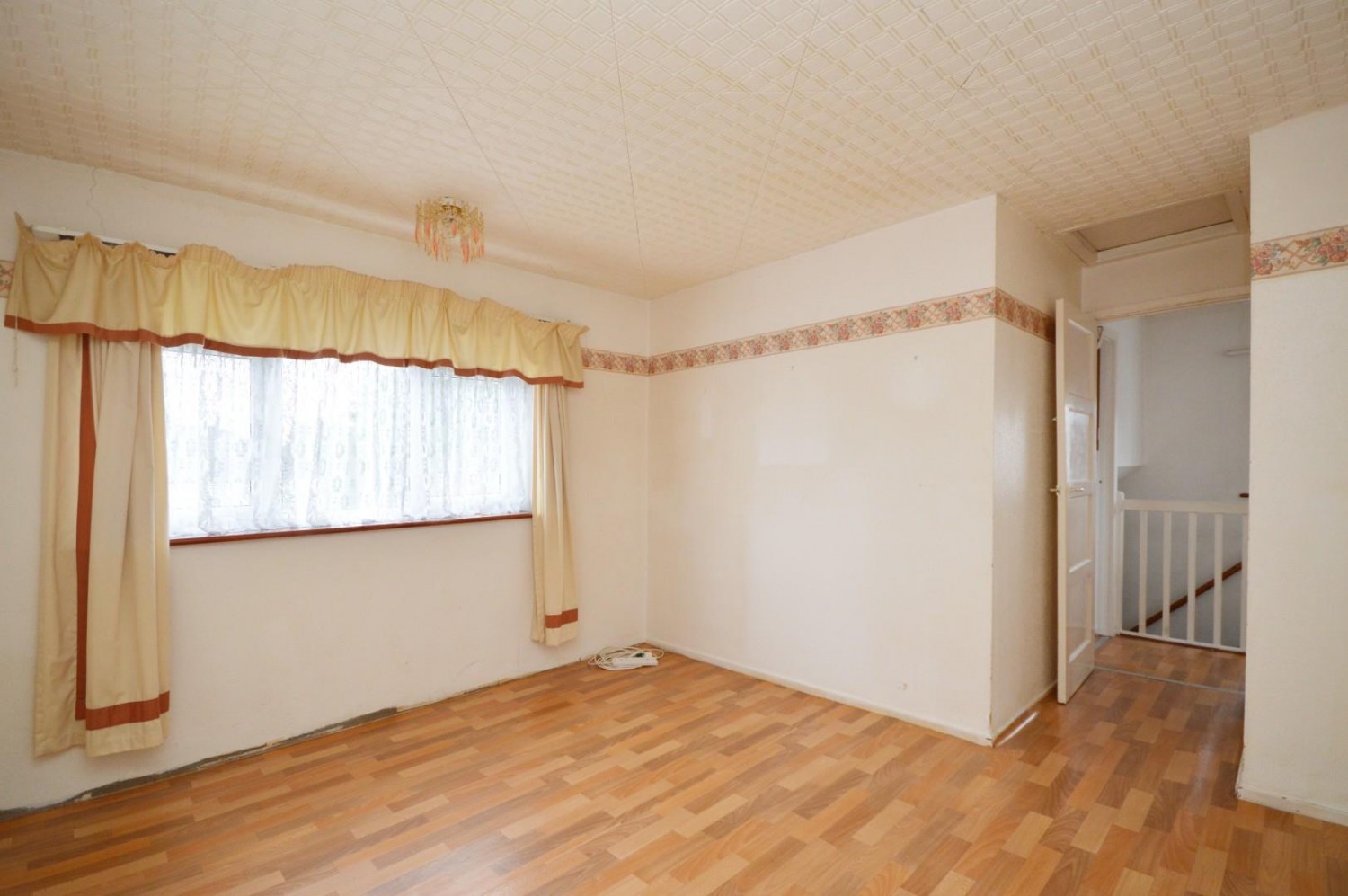 Gullon Walk, Bristol