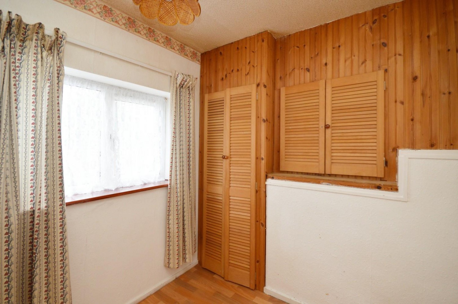 Gullon Walk, Bristol