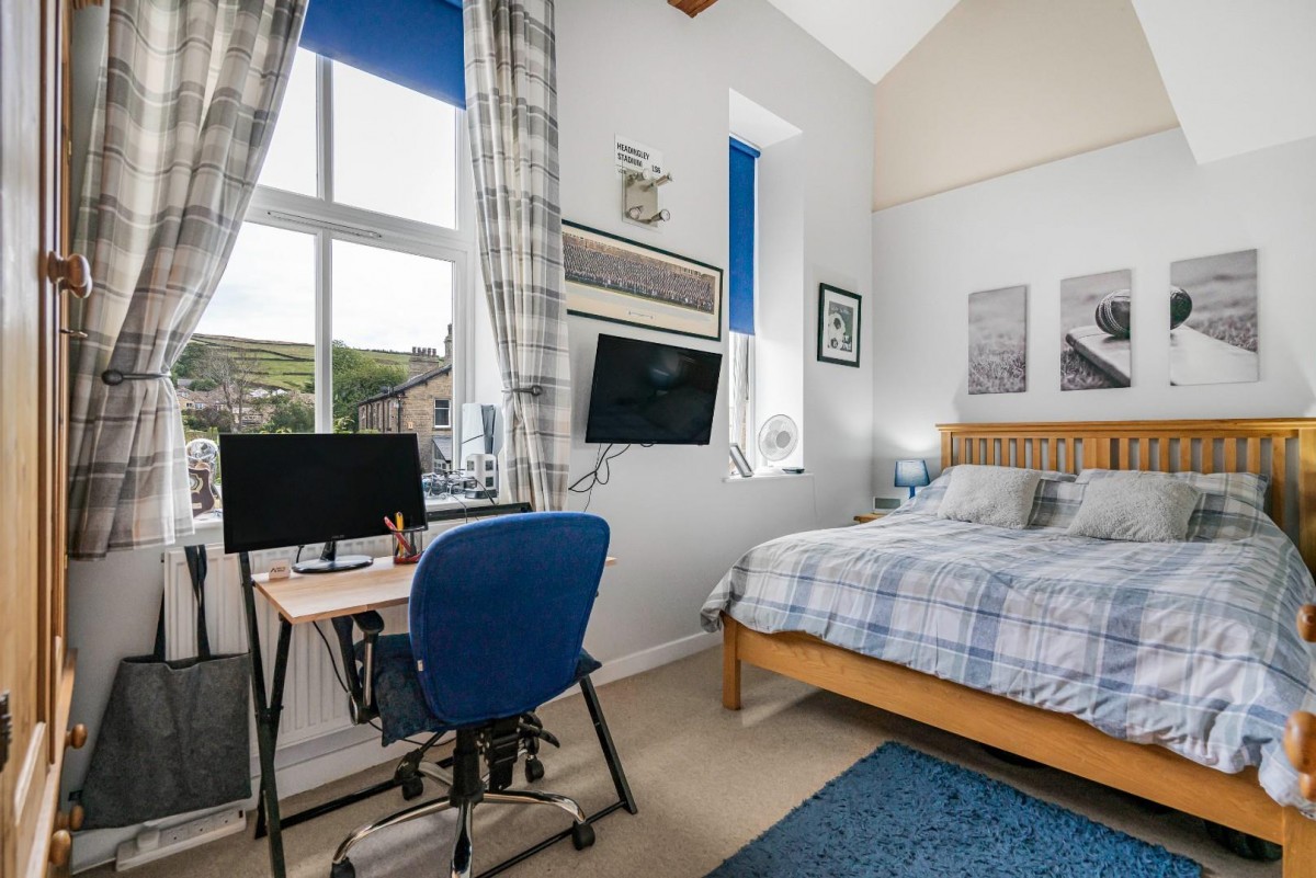 Cross Lane Court, Bradley