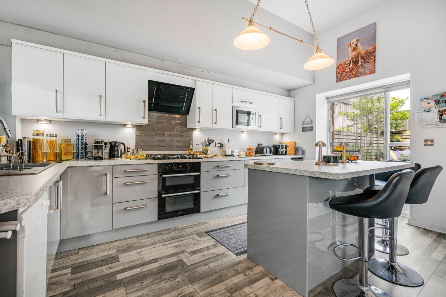 Cross Lane Court, Bradley