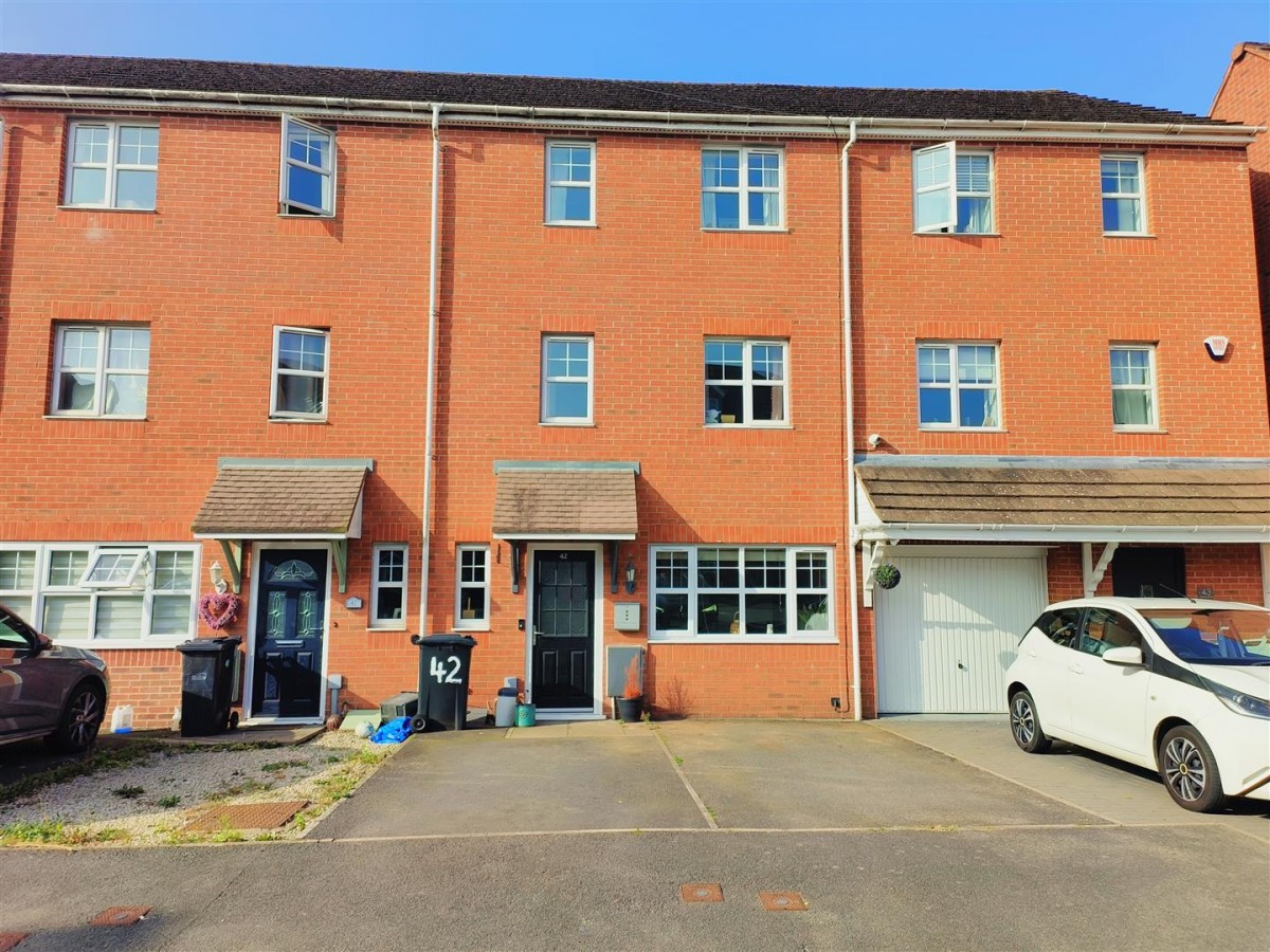 Bickon Drive, Brierley Hill, DY5 2JF