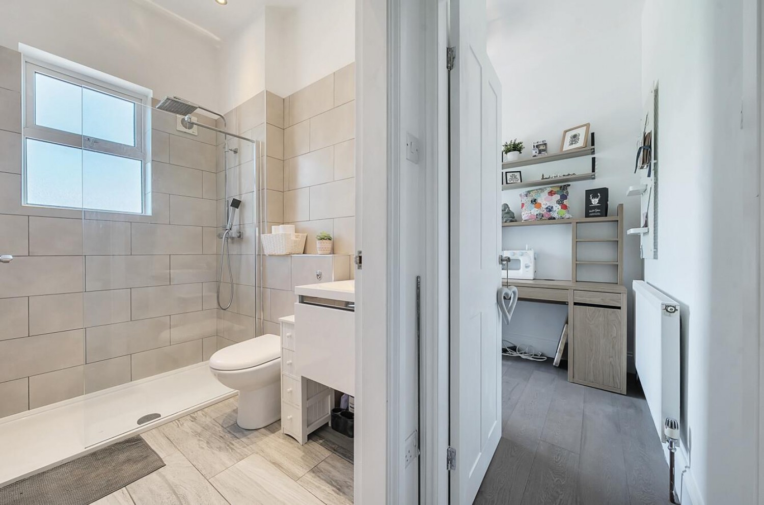 New Road Side, Horsforth, LS18