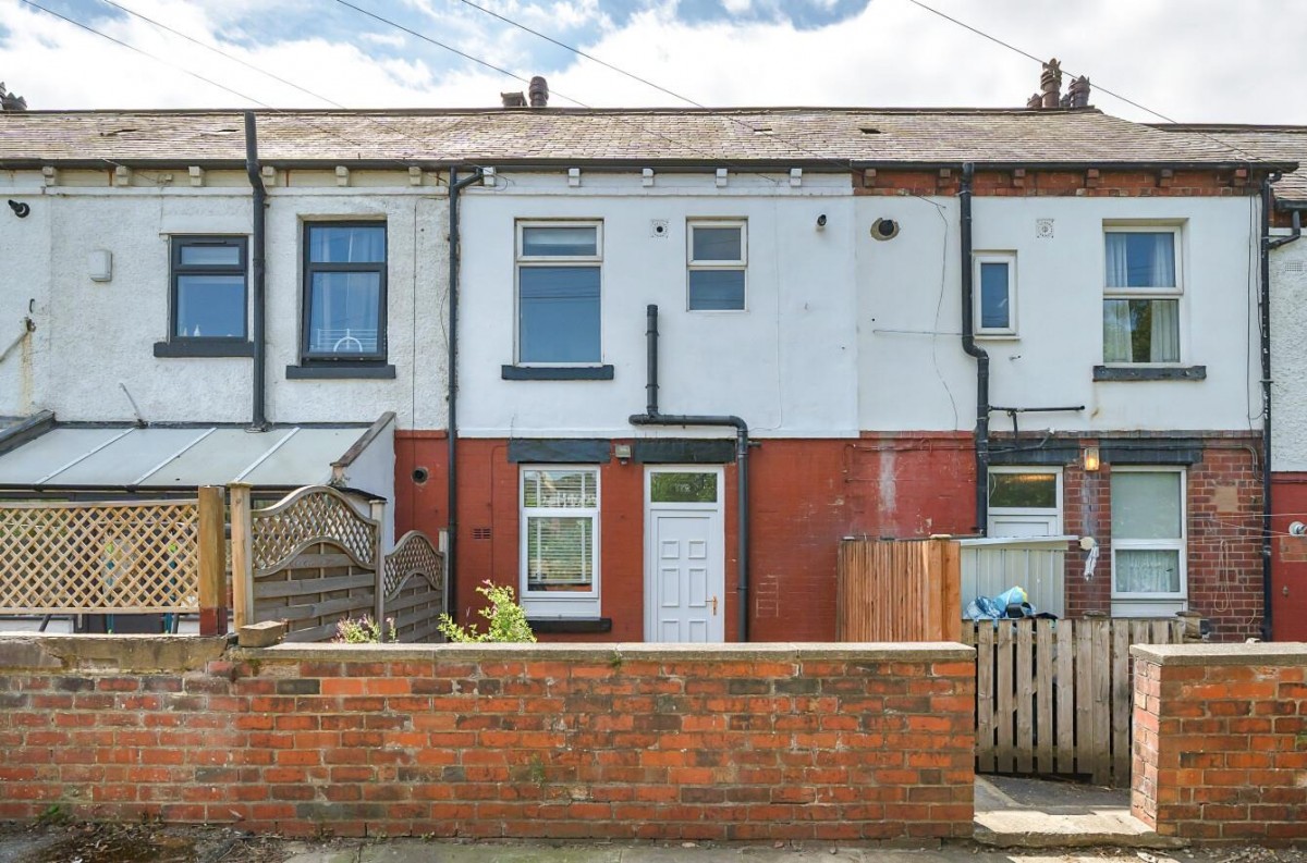 New Road Side, Horsforth, LS18