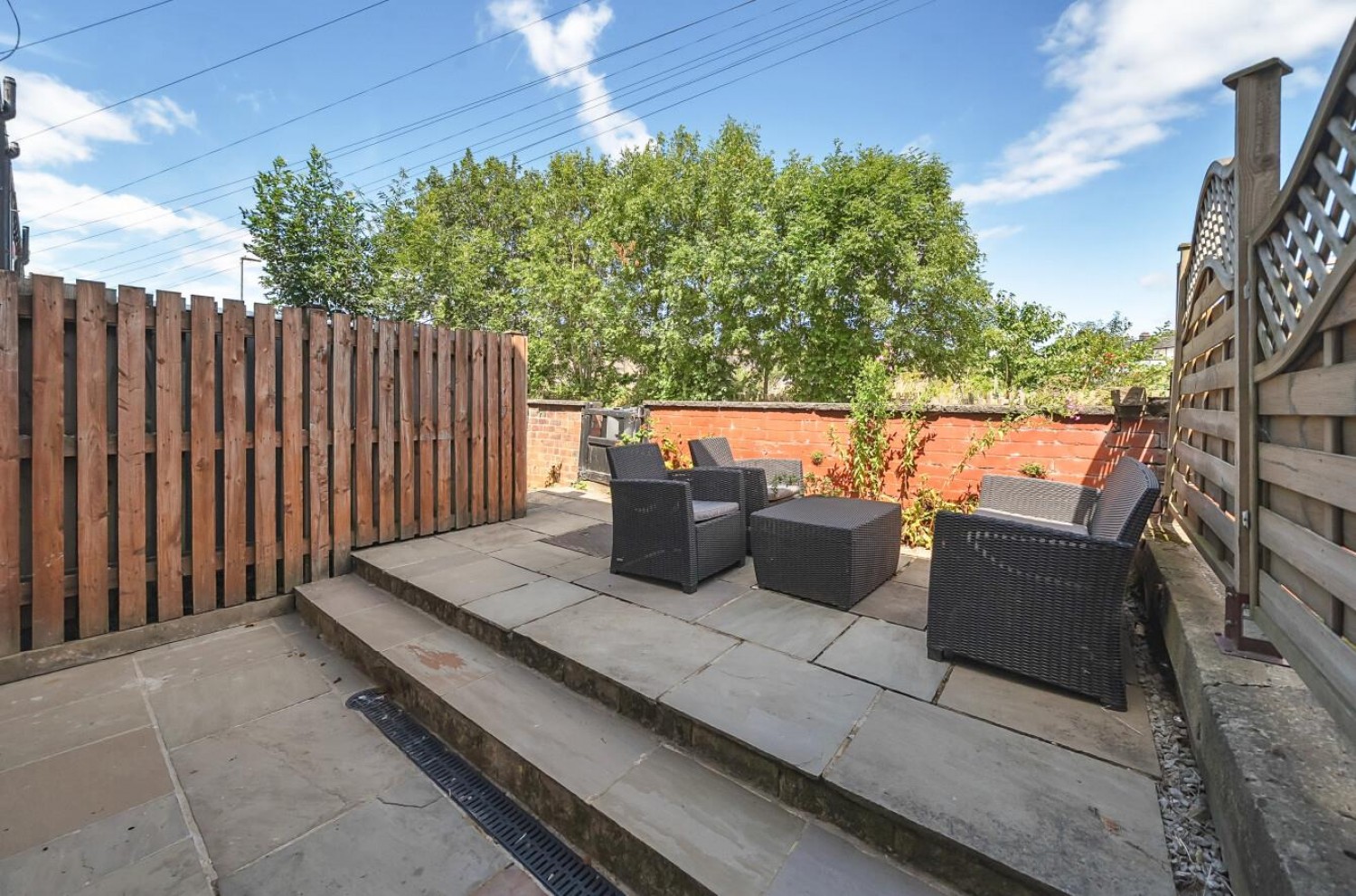 New Road Side, Horsforth, LS18