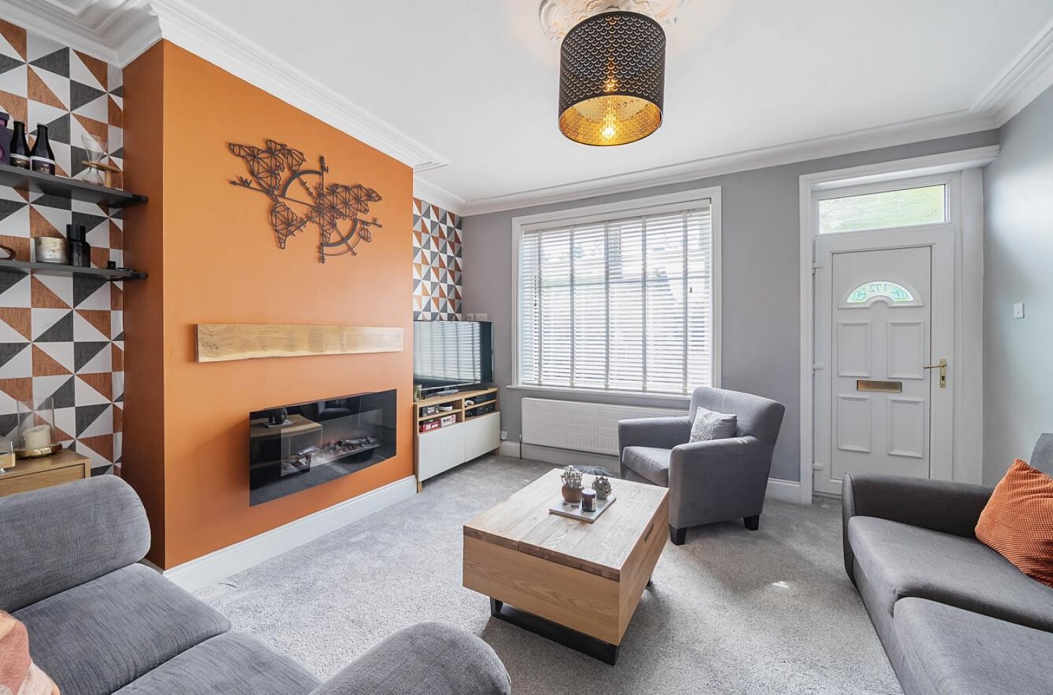 New Road Side, Horsforth, LS18