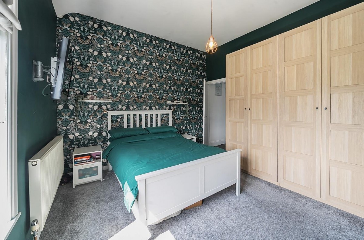 New Road Side, Horsforth, LS18