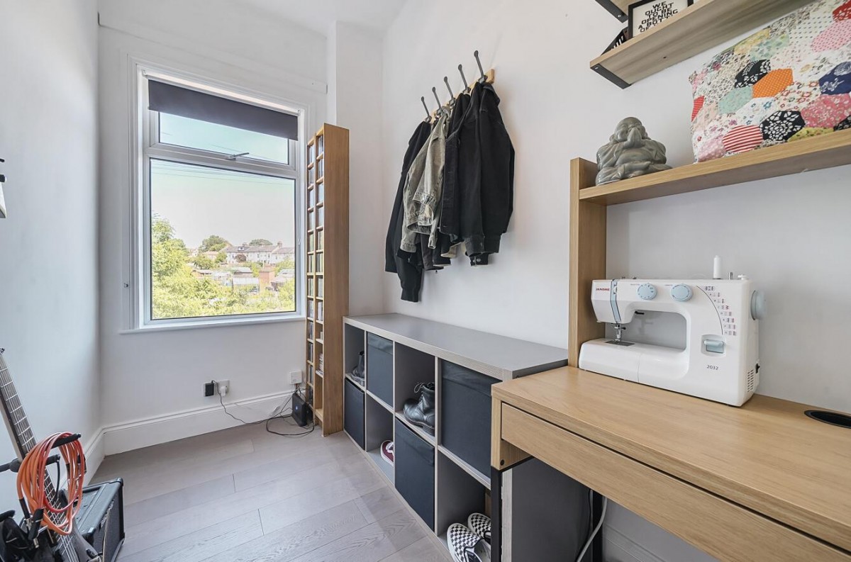 New Road Side, Horsforth, LS18